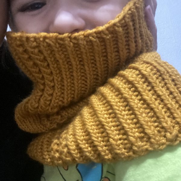 Laura knit her child sized Tar-Sgàil Cowl (with extra rounds of twisted rib) in Katia Merino Classic